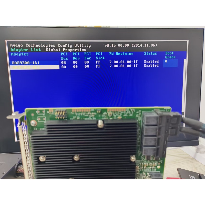 LSI SAS 9300-16i 12GB/S HBA 버스 - Lsi 9300 16I Hba It Mode 리뷰 및 가격